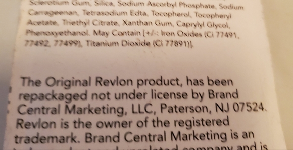 Revlon Candid Foundation - Picture 4 of 6